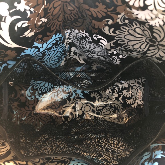 Vera Bradley Quilted Blue Microfiber Diaper Tote - Picture 9 of 12